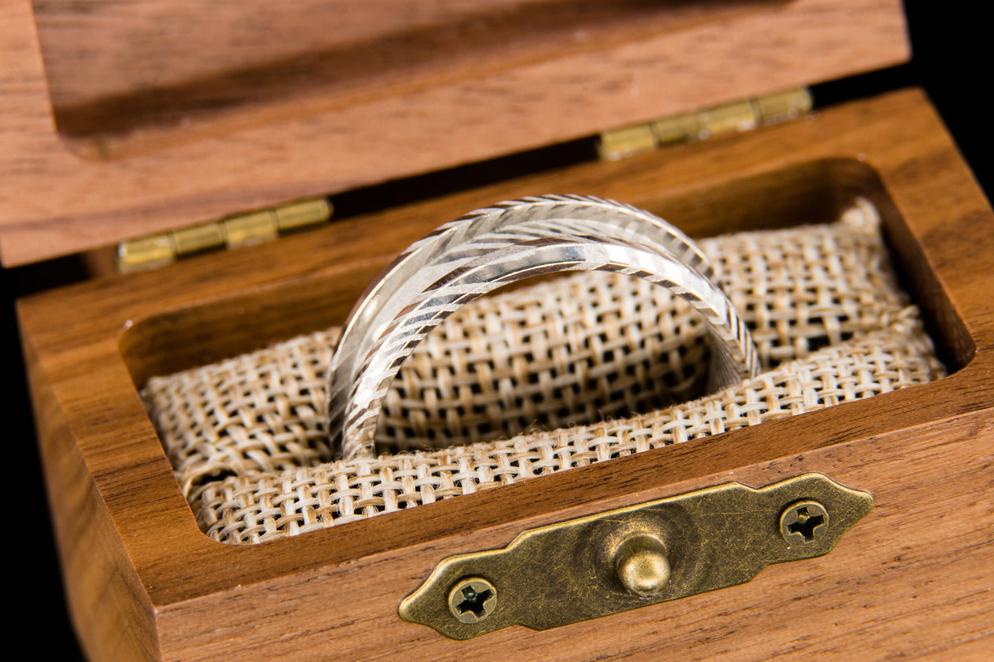 Ring / Jewelry Box - Walnut